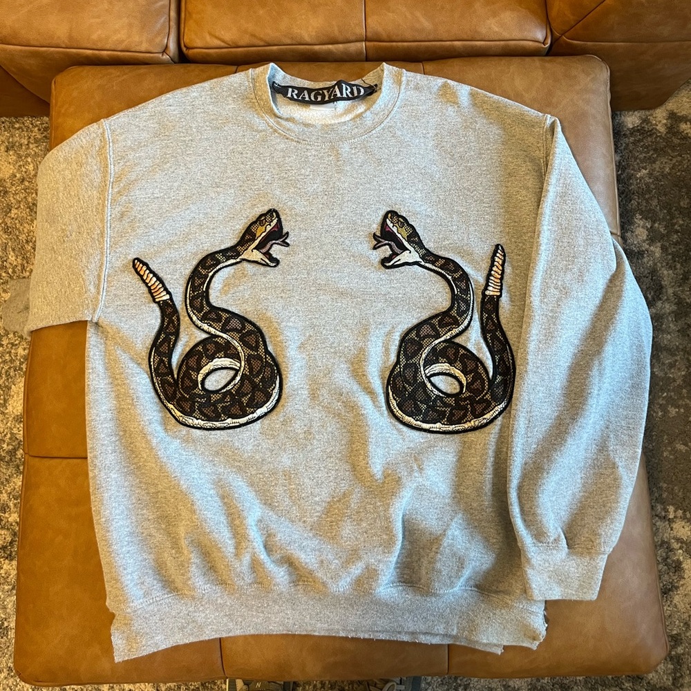 Ragyard Gray Sweatshirt with Snakes